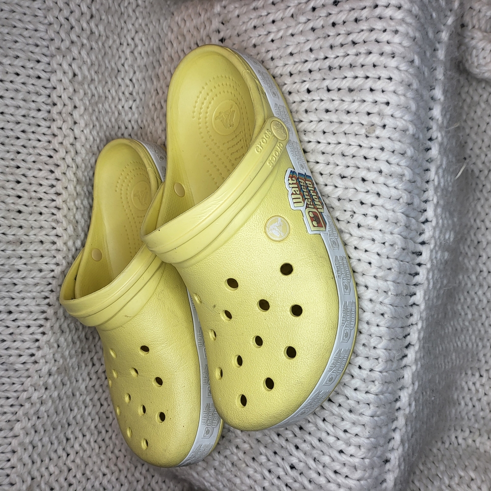CROCS Yellow Mules Ventilated Foam Clogs